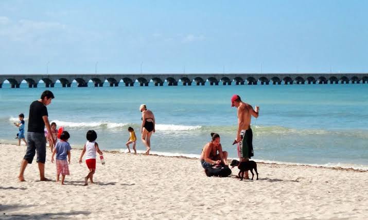 Abren parques públicos y playas en Yucatán