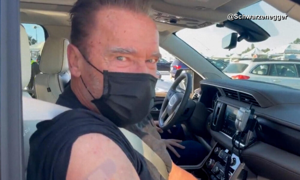 “Ven conmigo si quieres vivir”: Schwarzenegger te invita a vacunarte contra el Covid-19