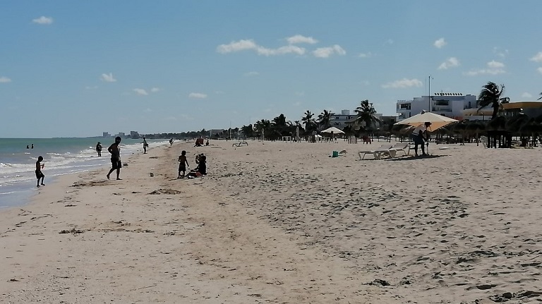 Las playas de Progreso cierran este viernes, abrirán hasta el 11 de abril