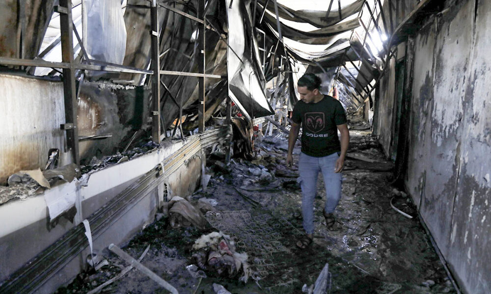 (VIDEO) Incendio en el área covid de un hospital en Irak dejó 92 personas muertas
