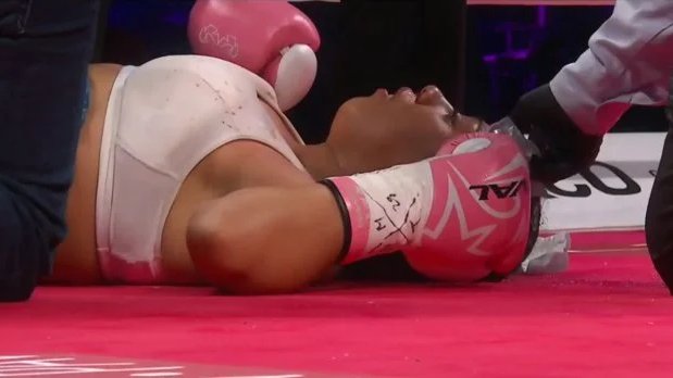 Boxeadora mexicana en coma después de enfrentamiento en Canadá