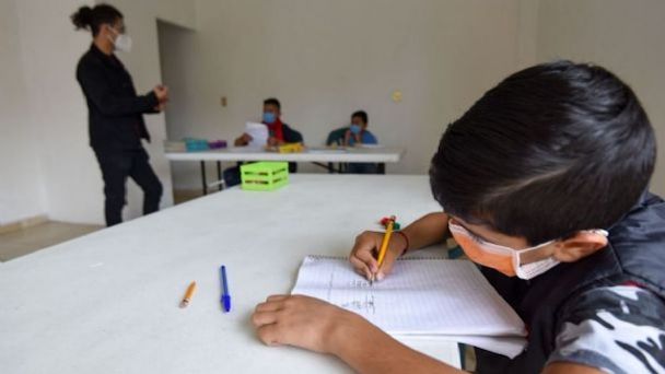 10 escuelas de Yucatán han suspendido clases por Covid-19