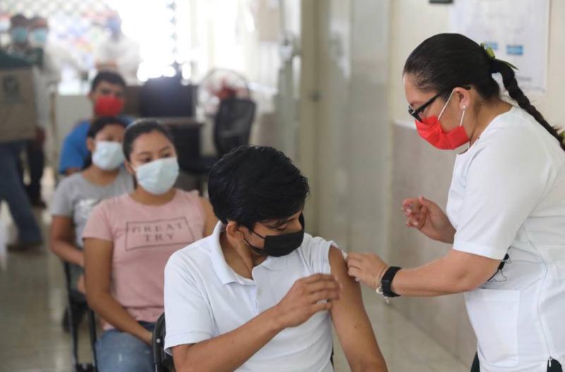 Segunda dosis anticovid en Mérida para jóvenes la siguiente semana