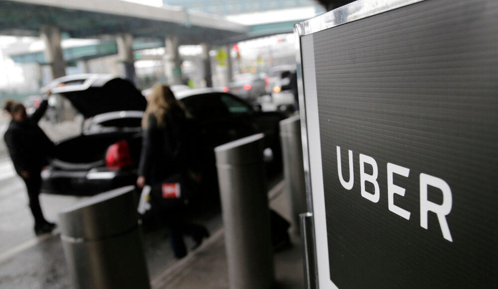 Reportan precios excesivos en Uber