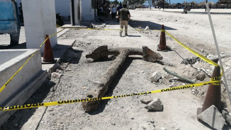 Encuentran antigua ancla en las excavaciones del malecón de Progreso