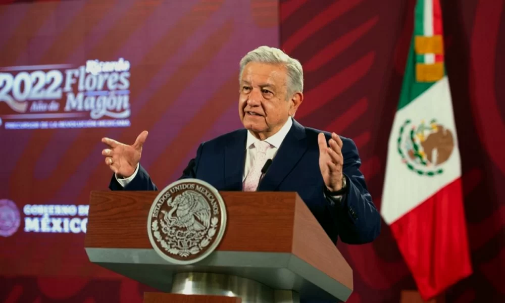 Entre 20 a 30 empresarios adeudan 100 mil mdp al SAT: AMLO