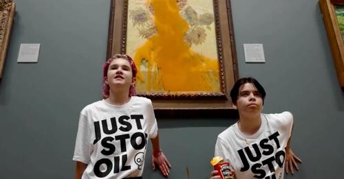 (VIDEO) Ecologistas arrojan sopa sobre pintura de Van Gogh, en Londres