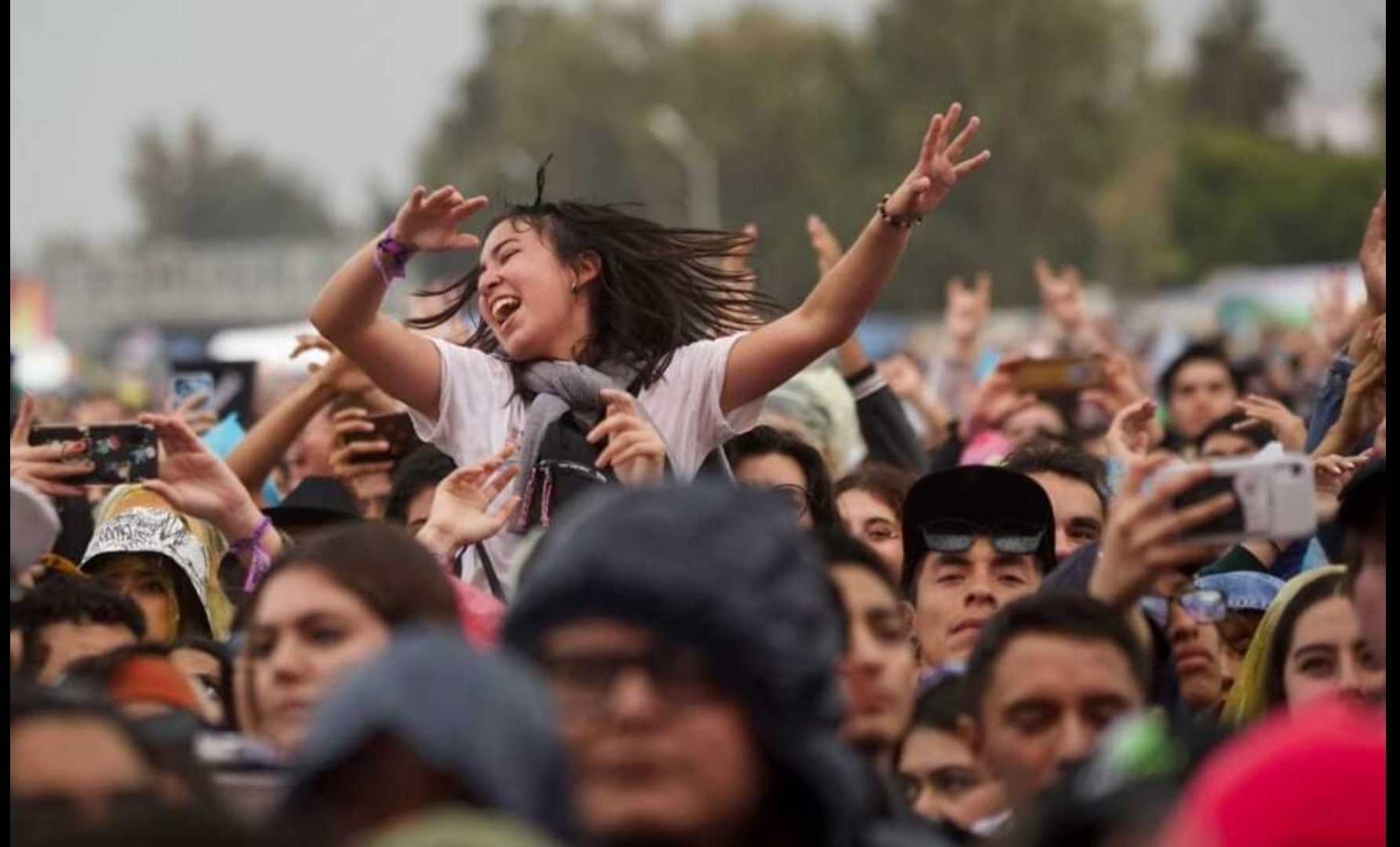 Denuncian brote de piojos asistentes del Corona Capital