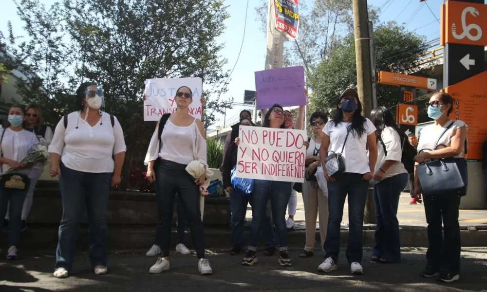 Padres de Abner exigen el cierre del colegio Williams