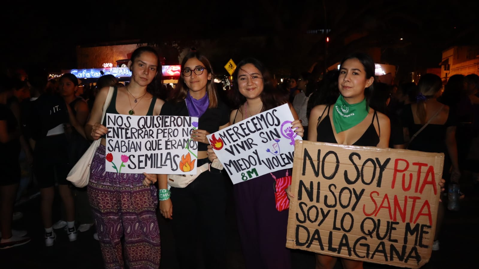 Casi 8 mil mujeres marcharon en Mérida por el 8M