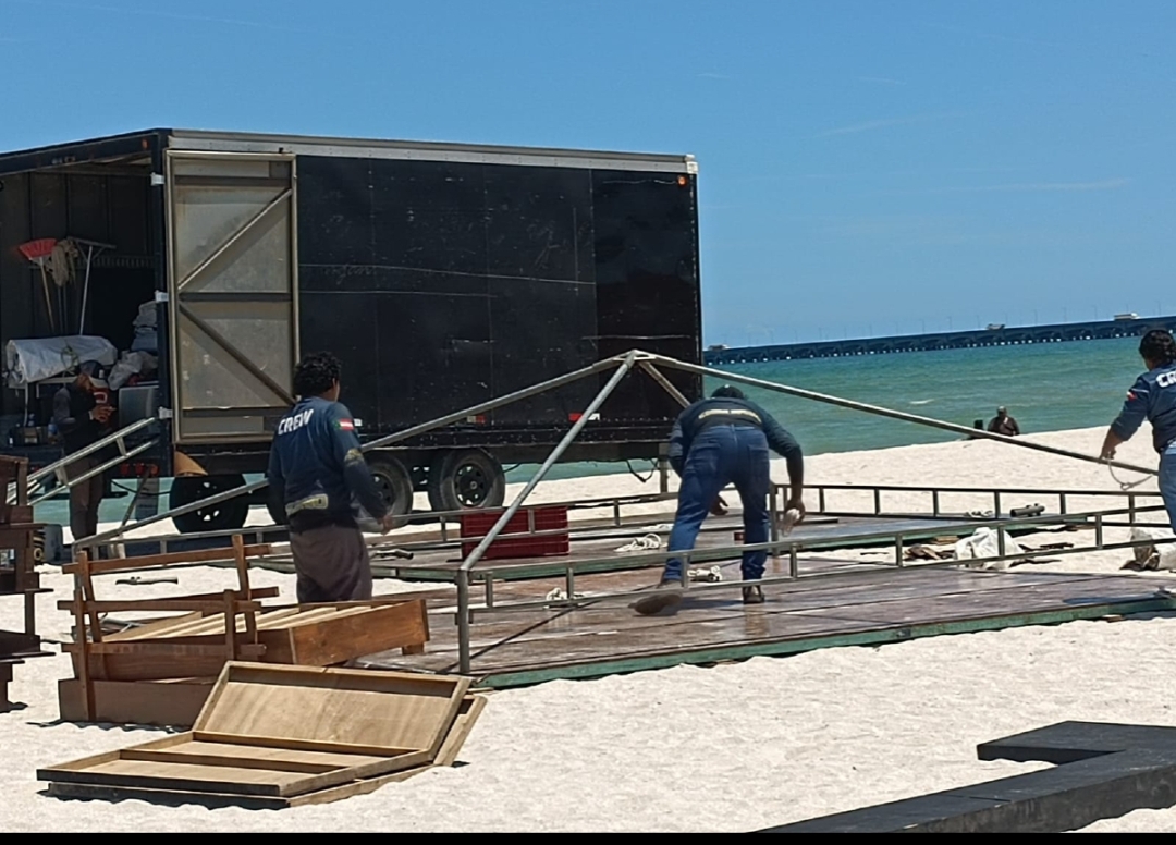 Preparan escenario para el Progreso Sunset, donde se presentarán Zion y Lennox