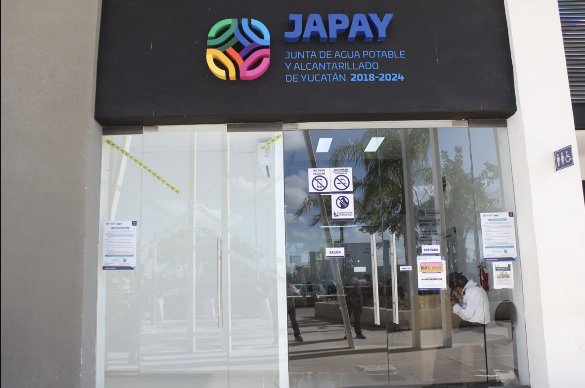 Opaco contrato de la Japay revela compra millonaria de uniformes