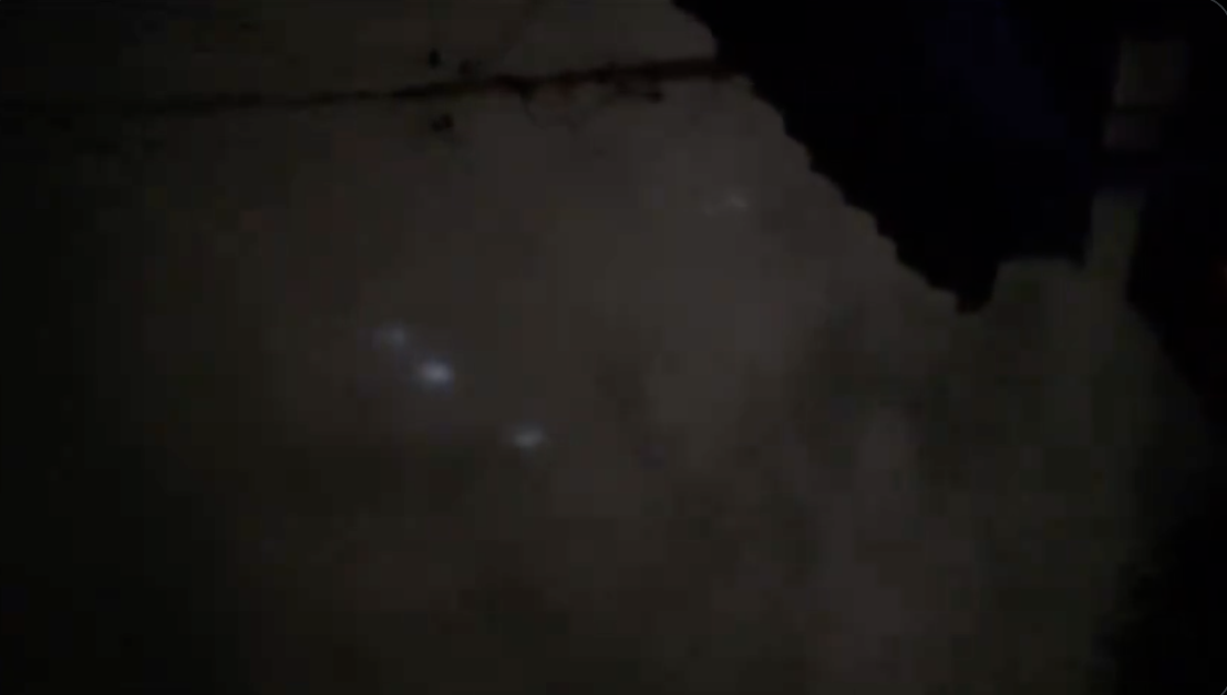 (VIDEO) Captan extrañas luces en el cielo por el poniente de Mérida