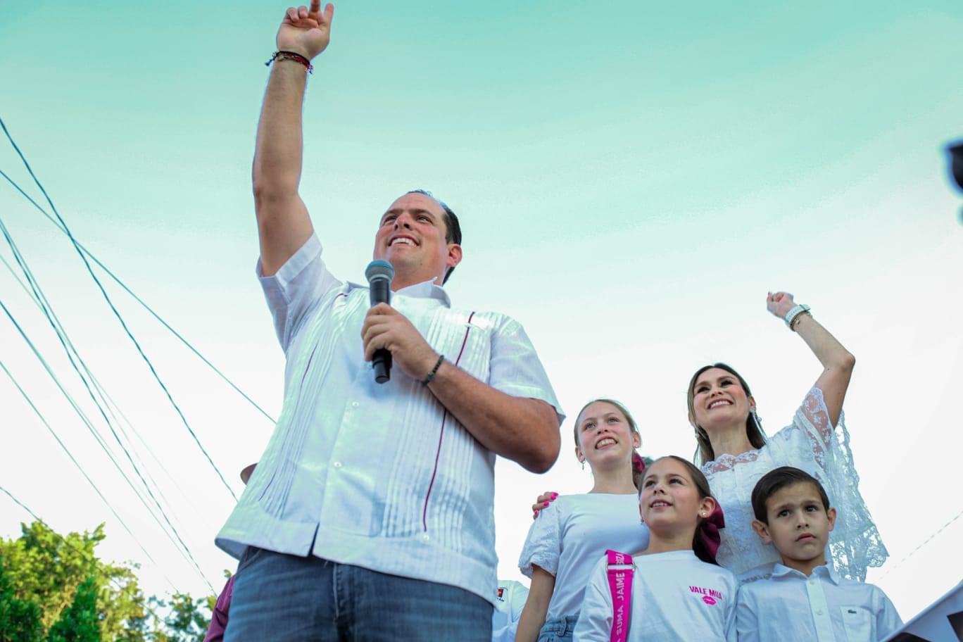 Celebración en Tizimín: reciben constancia de candidatura para la presidencia municipal