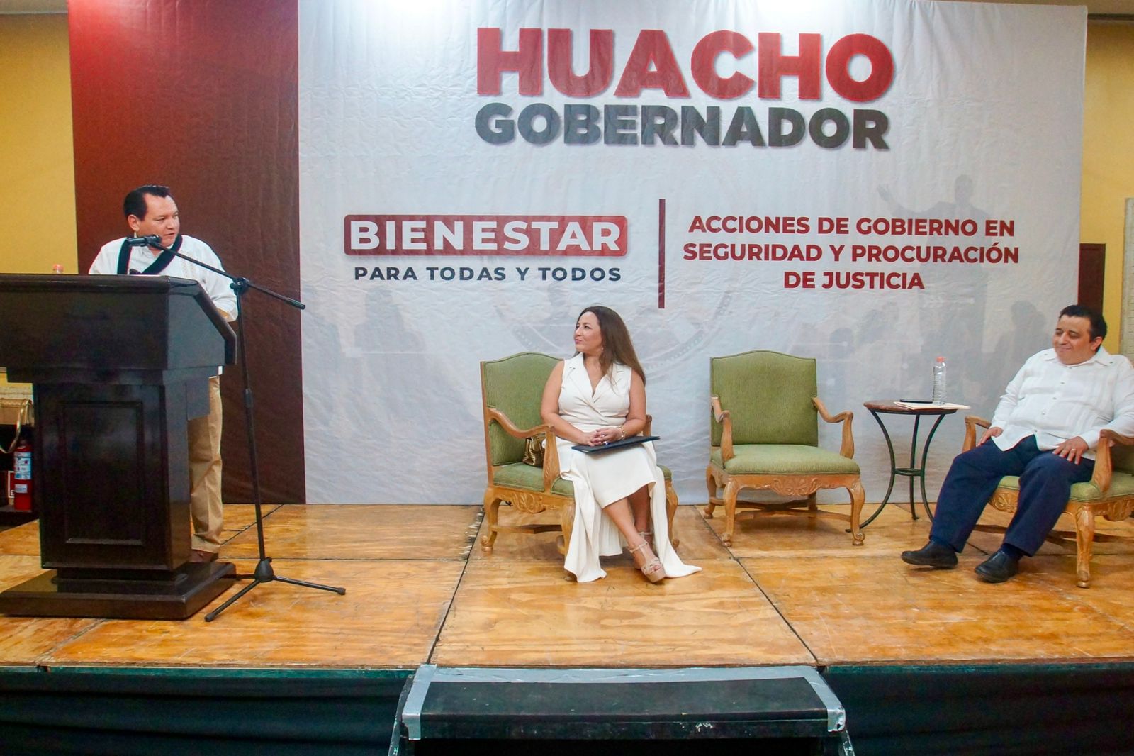 Presenta Huacho Díaz Mena plan integral de seguridad para Yucatán