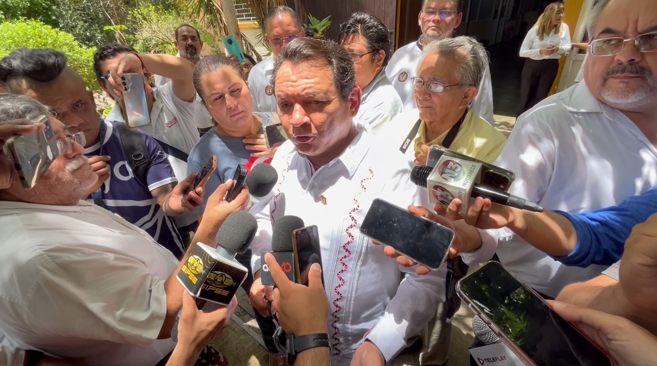 Huacho Díaz Mena: Un Gobernador Electo Abierto a la Prensa
