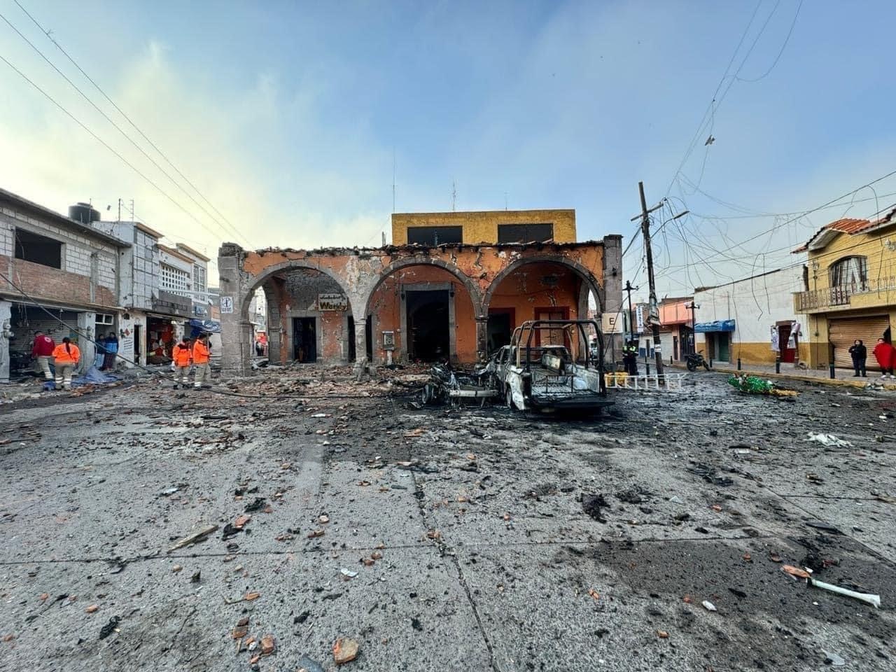 Atentados sacuden Guanajuato: coches bomba y explosiones en dos municipios