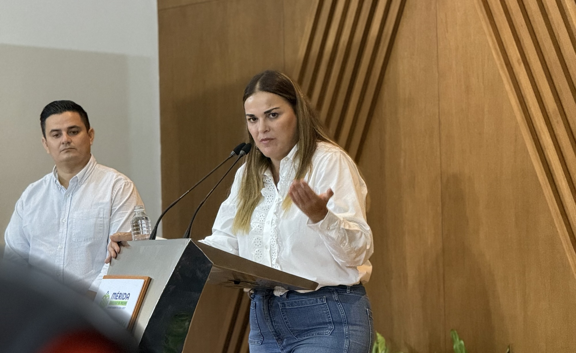 Cecilia Patrón Refuerza Estrategia para Combatir los Baches en Mérida